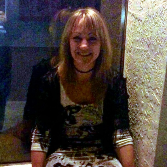 Meet your Posher, Pamela - Picture 6 of 11